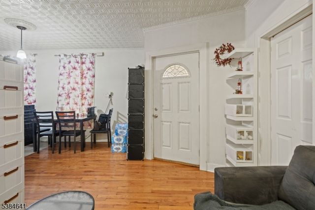 258 Ackerman Ave, Clifton City, NJ 07011