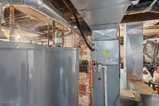 258 Ackerman Ave, Clifton City, NJ 07011