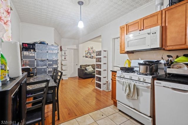 258 Ackerman Ave, Clifton City, NJ 07011