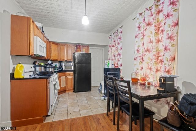 258 Ackerman Ave, Clifton City, NJ 07011