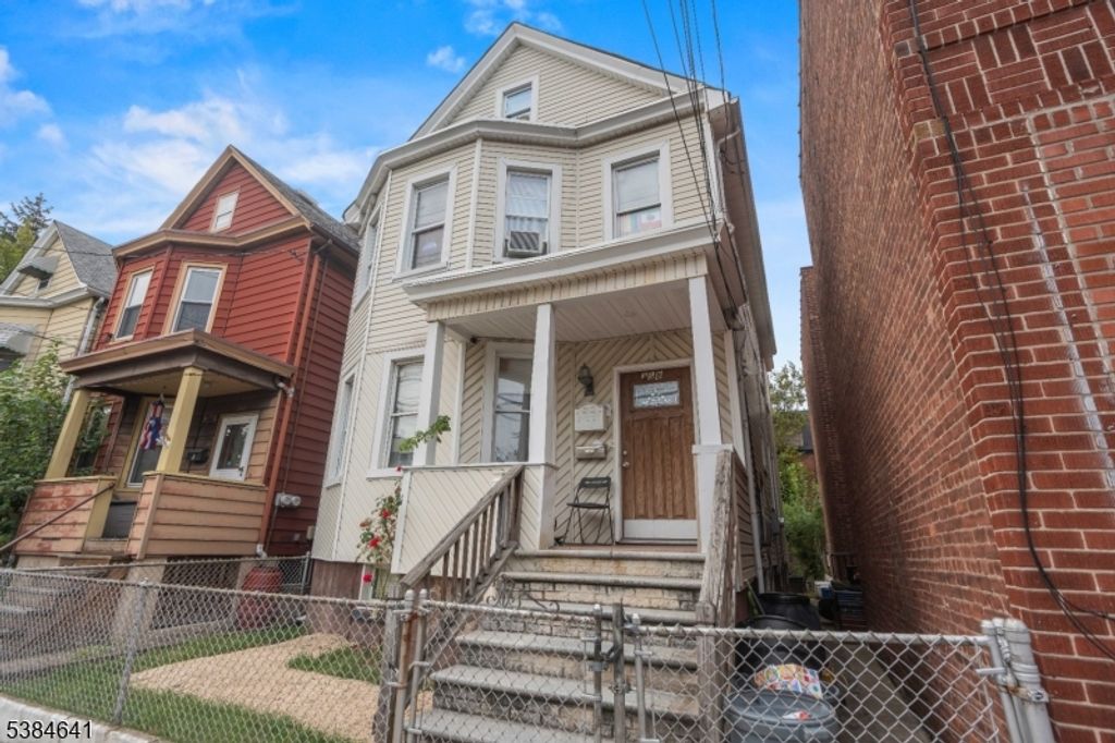 258 Ackerman Ave, Clifton City, NJ 07011