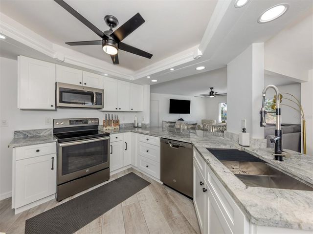 1232 PINE NEEDLE ROAD, Venice, FL 34285