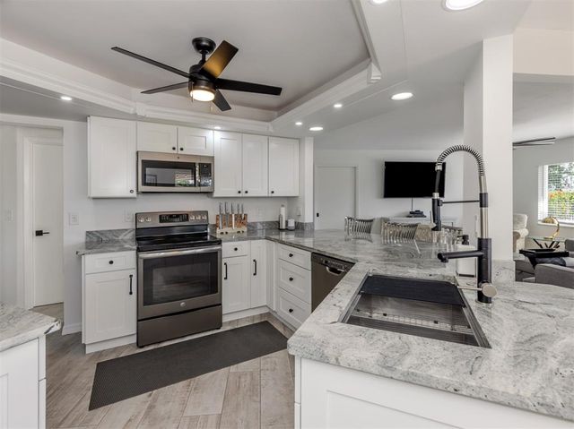 1232 PINE NEEDLE ROAD, Venice, FL 34285