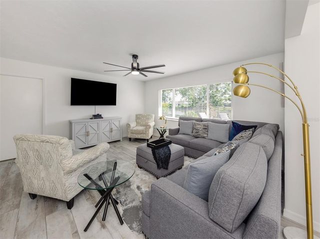 1232 PINE NEEDLE ROAD, Venice, FL 34285