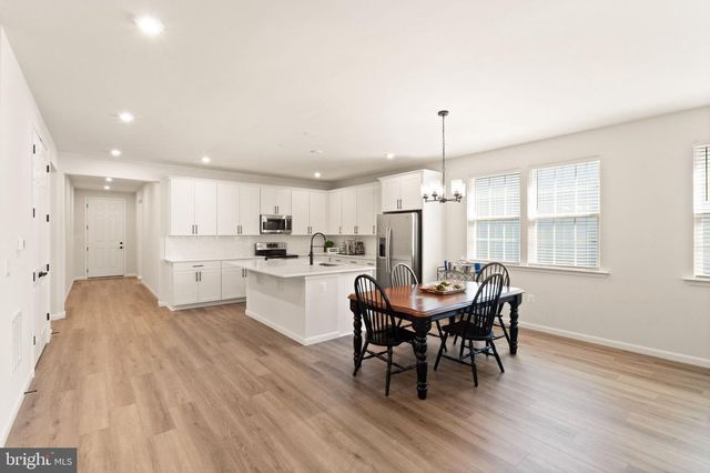 5009 GRAY FOX DR, Bealeton, VA 22712
