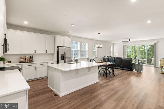 5009 GRAY FOX DR, Bealeton, VA 22712