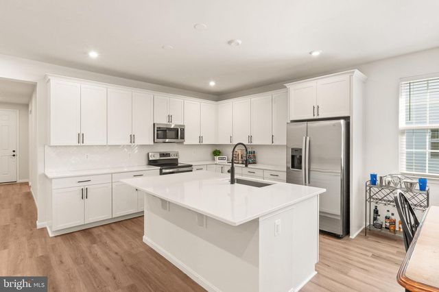 5009 GRAY FOX DR, Bealeton, VA 22712