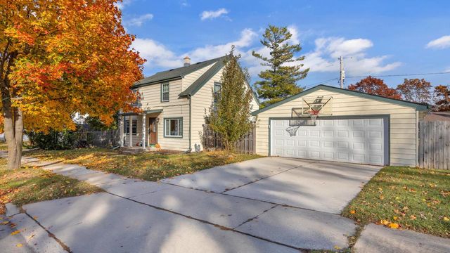 3203 N 26th STREET, Sheboygan, WI 53083