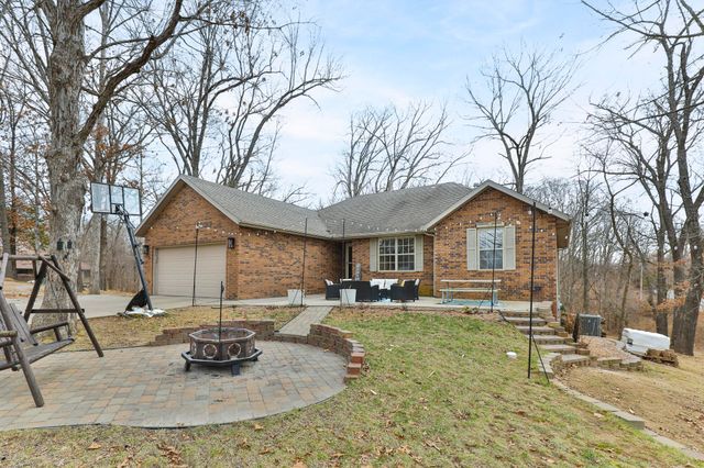 184 N Apricot Court, Nixa, MO 65714