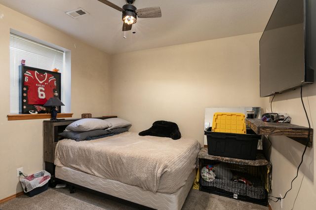 184 N Apricot Court, Nixa, MO 65714