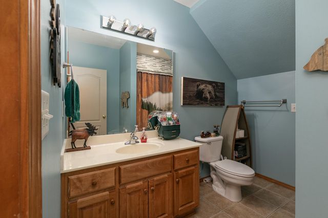 184 N Apricot Court, Nixa, MO 65714