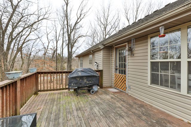 184 N Apricot Court, Nixa, MO 65714