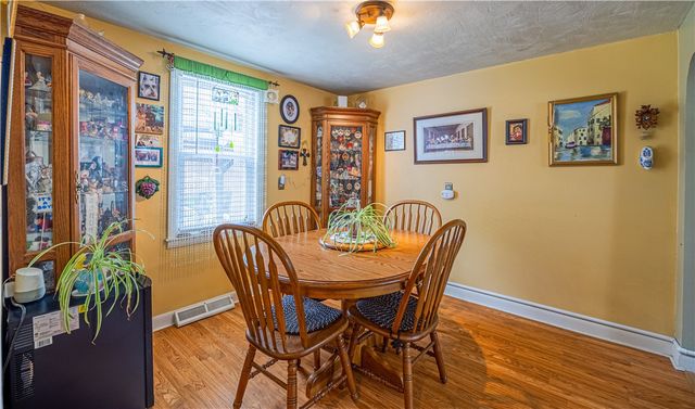 43 Duane Street, Warwick, RI 02818