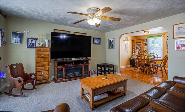 43 Duane Street, Warwick, RI 02818