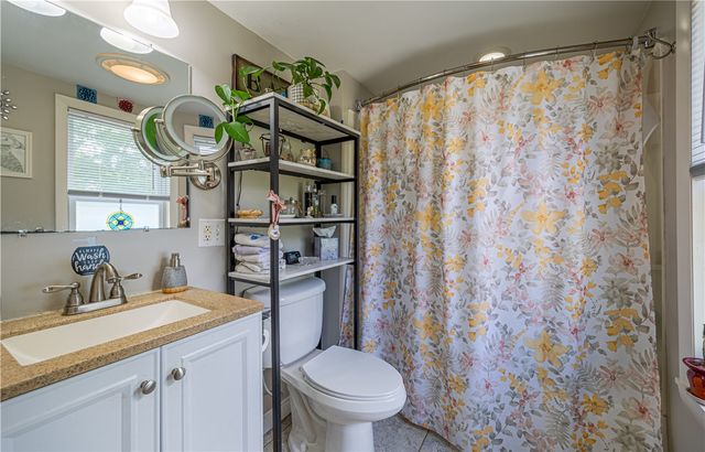 43 Duane Street, Warwick, RI 02818