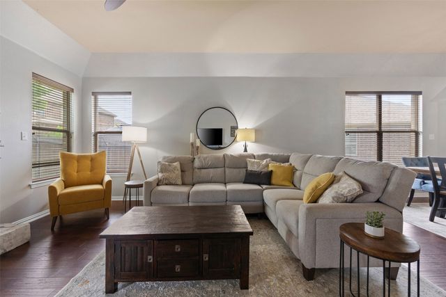 7613 Lindsey Drive, Rowlett, TX 75088
