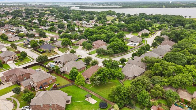 7613 Lindsey Drive, Rowlett, TX 75088