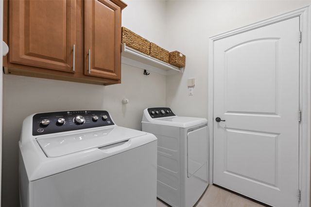 7613 Lindsey Drive, Rowlett, TX 75088