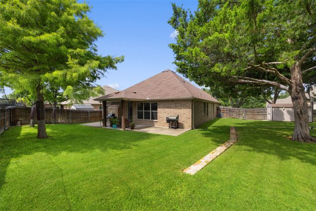 7613 Lindsey Drive, Rowlett, TX 75088