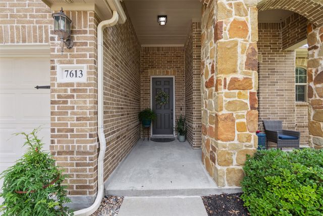 7613 Lindsey Drive, Rowlett, TX 75088