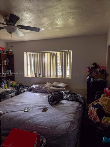 2515 SW 44th Ave, West Park, FL 33023