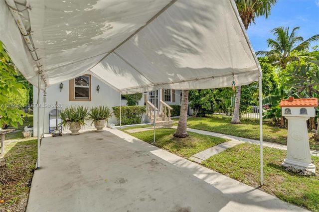 2001 NW 51st St, Miami, FL 33142