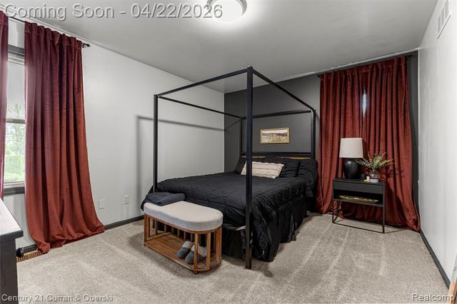 41812 King Edward Court, Clinton Township, MI 48038