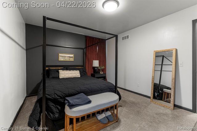 41812 King Edward Court, Clinton Township, MI 48038