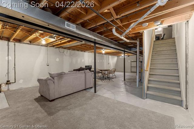 41812 King Edward Court, Clinton Township, MI 48038