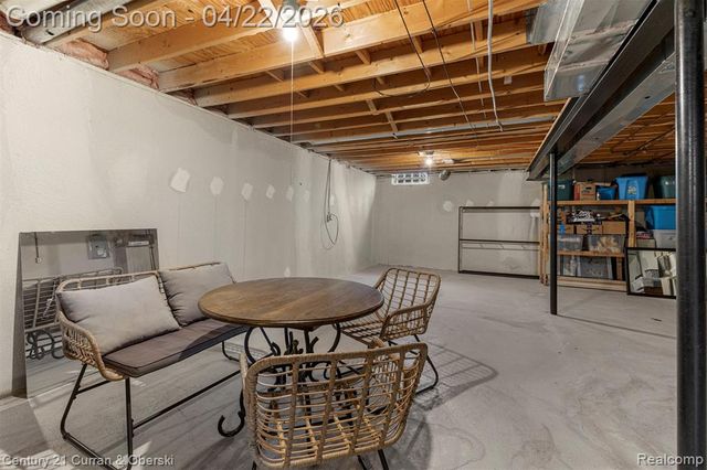 41812 King Edward Court, Clinton Township, MI 48038