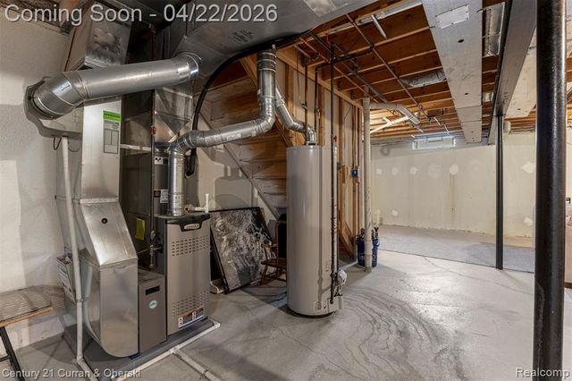 41812 King Edward Court, Clinton Township, MI 48038