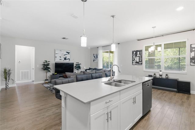 472 BRUNSWICK DRIVE, Davenport, FL 33837