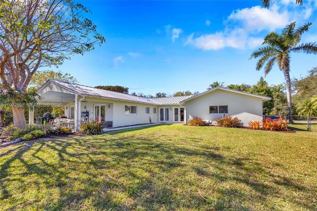 11625 SW 70th Ave, Pinecrest, FL 33156