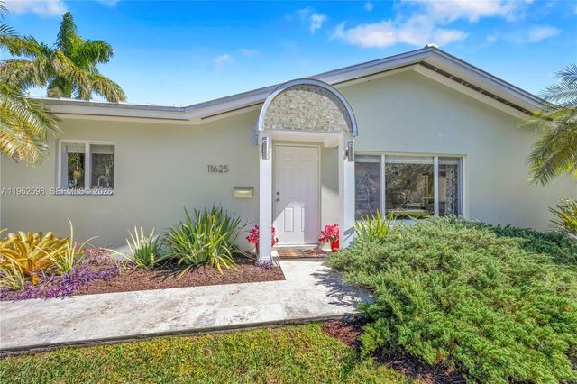 11625 SW 70th Ave, Pinecrest, FL 33156