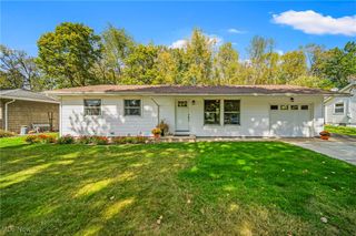 284 Northmoreland Avenue, Munroe Falls, OH 44262