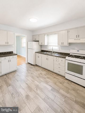 7114 E CEDAR, Hyattsville, MD 20785