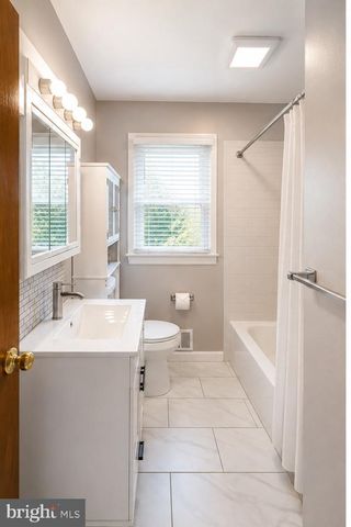 7114 E CEDAR, Hyattsville, MD 20785