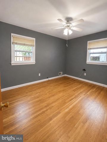 7114 E CEDAR, Hyattsville, MD 20785