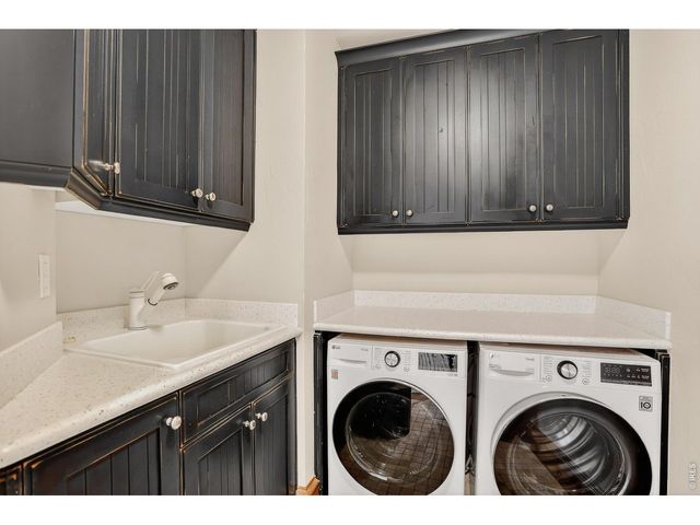 8652 Portico Ln, Longmont, CO 80503