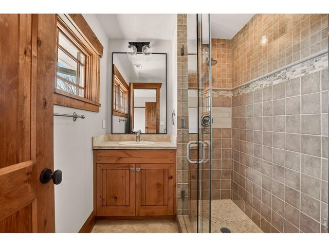 8652 Portico Ln, Longmont, CO 80503