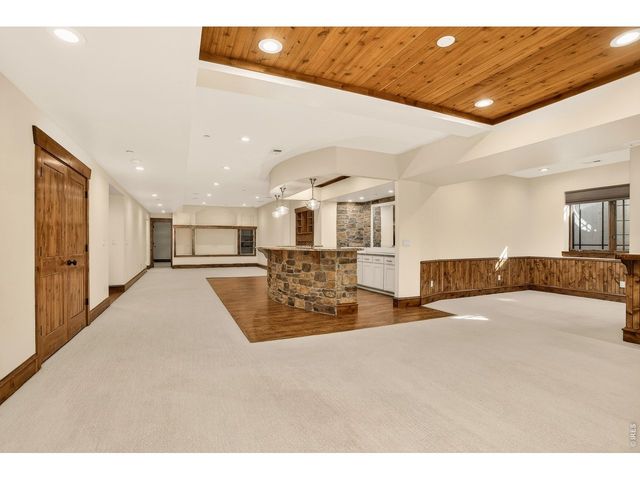 8652 Portico Ln, Longmont, CO 80503