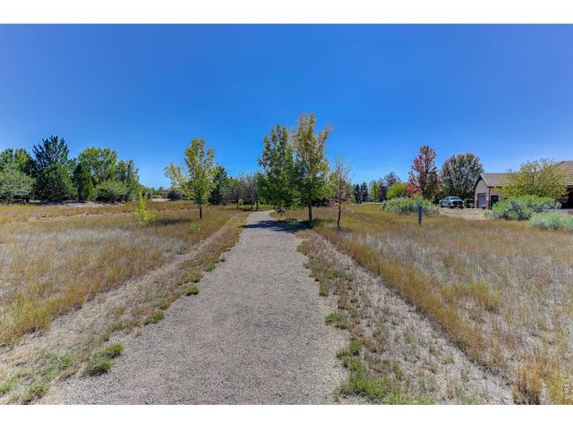 8652 Portico Ln, Longmont, CO 80503