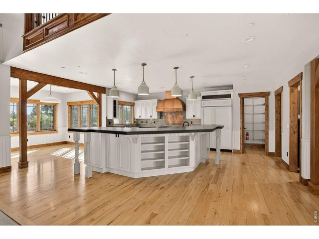 8652 Portico Ln, Longmont, CO 80503