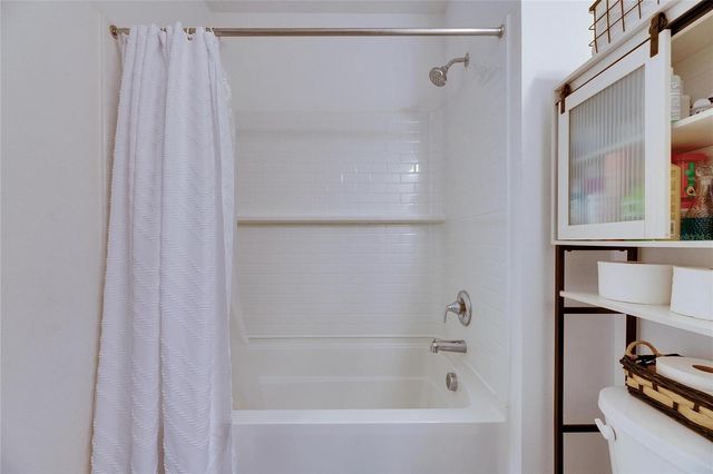 6927 SHELBY LYNN WAY, Zephyrhills, FL 33542