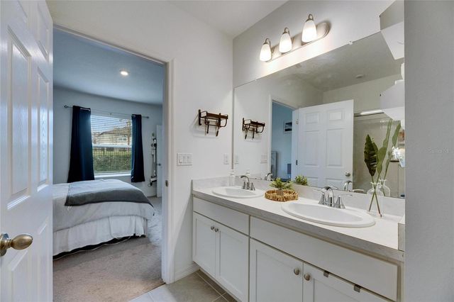 6927 SHELBY LYNN WAY, Zephyrhills, FL 33542