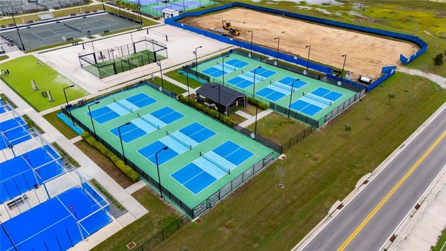 6927 SHELBY LYNN WAY, Zephyrhills, FL 33542