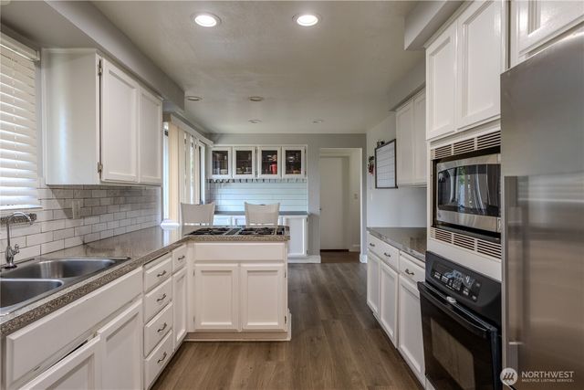 17900 51st Avenue S, Seatac, WA 98188