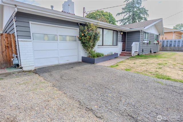 17900 51st Avenue S, Seatac, WA 98188