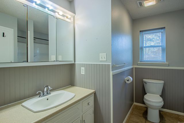 118 Buttercup Ln Lane, Hot Springs, AR 71913