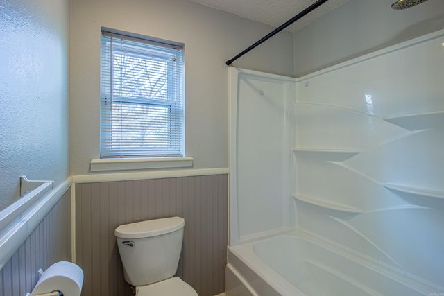 118 Buttercup Ln Lane, Hot Springs, AR 71913